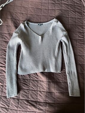 Wild Fable Ribbed V-Neck Long Sleeve Sweater Top